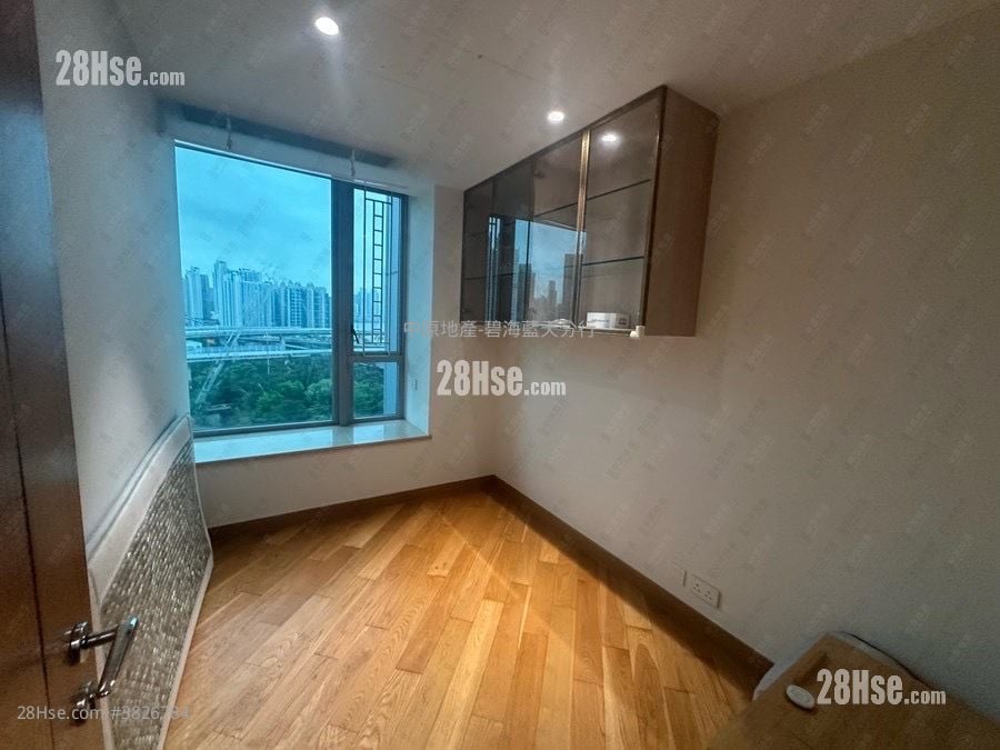 曼克顿山 售盘 4 房 , 3 浴室 1,351 平方尺