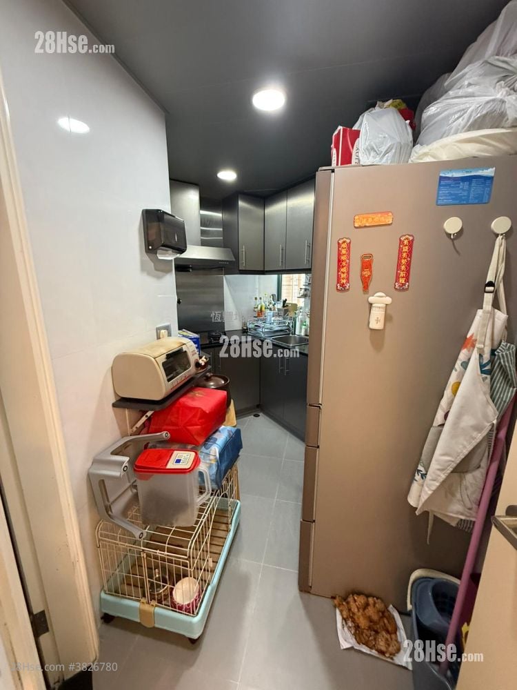 藍灣半島 售盤 3 房 , 2 浴室 830 平方呎