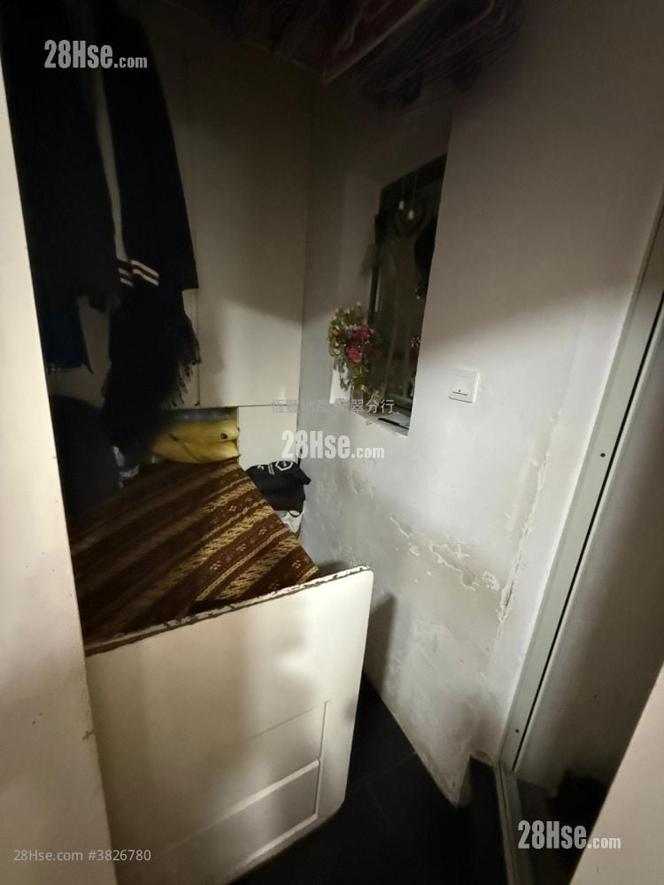 藍灣半島 售盤 3 房 , 2 浴室 830 平方呎