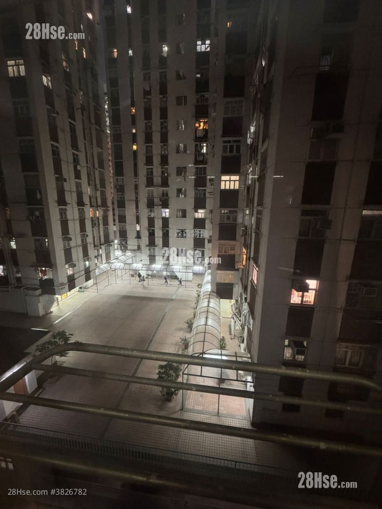 Tak Lee Building Sell 2 Bedrooms , 1 Bathroom