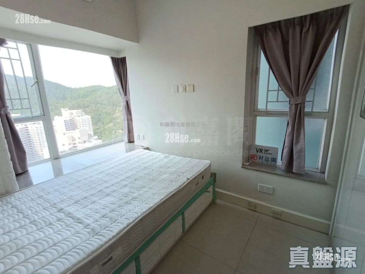 Metro Town Rental 3 Bedrooms , 2 Bathrooms 731 ft²