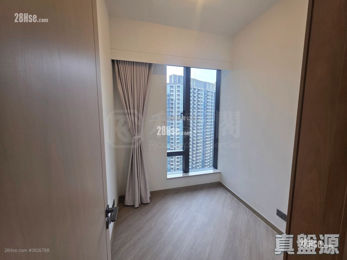 天璽海 租盤 4 房 , 3 浴室 1,089 平方呎