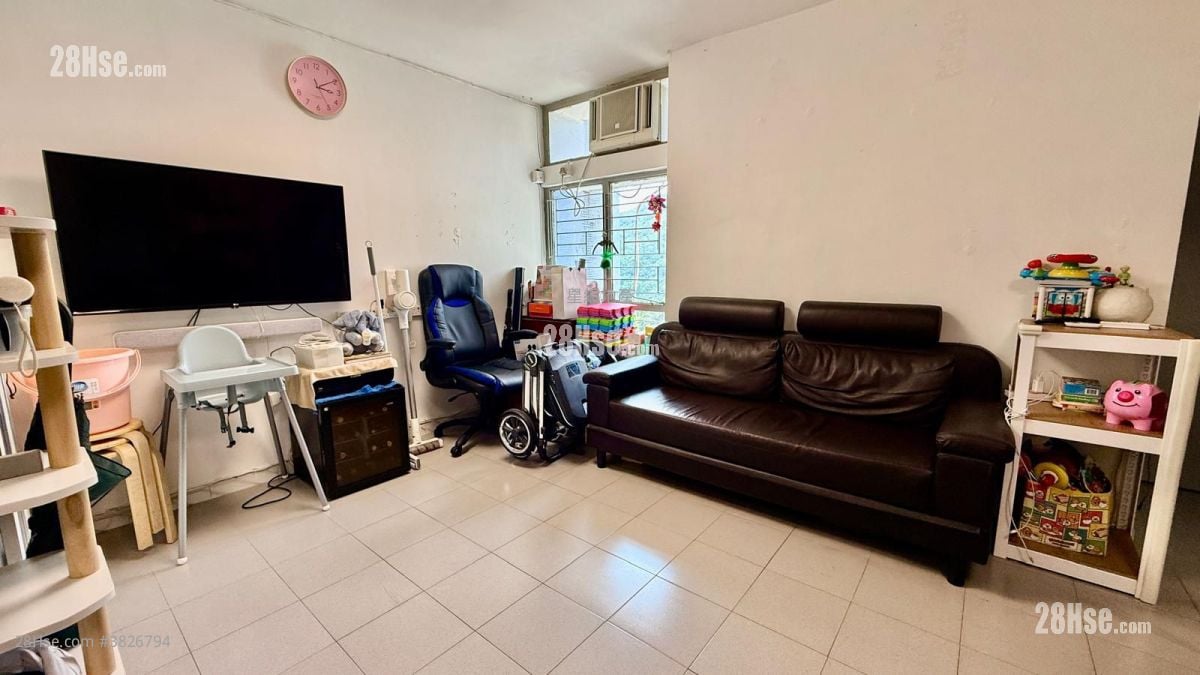 Fu Heng Estate Sell 2 Bedrooms , 1 Bathroom 443 ft²