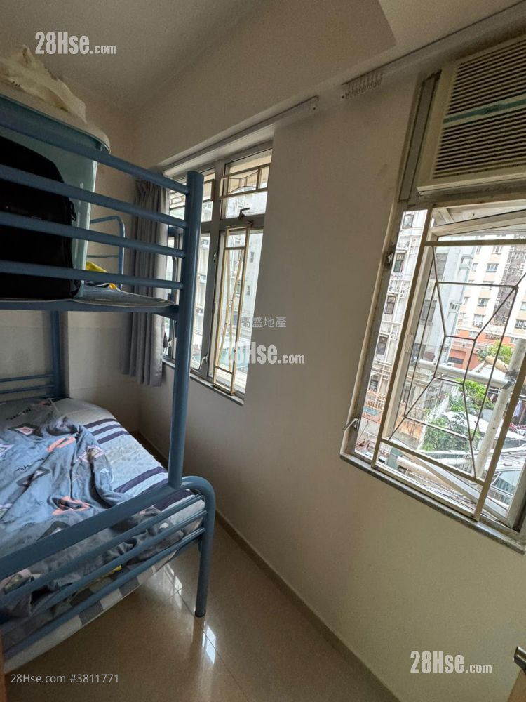 Sun Ming Court Sell 2 Bedrooms , 1 Bathroom 245 ft²