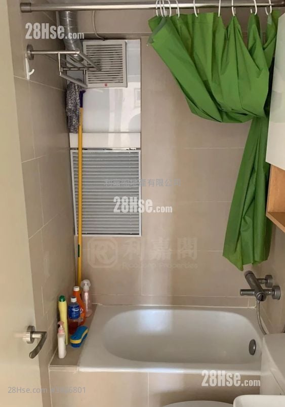 華蘭花園 售盤 2 房 , 1 浴室 375 平方呎