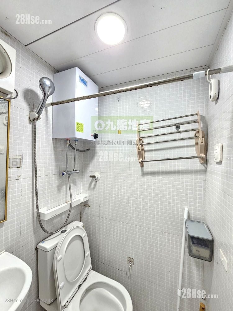 嘉安大楼 租盘 2 房 , 1 浴室 203 平方尺