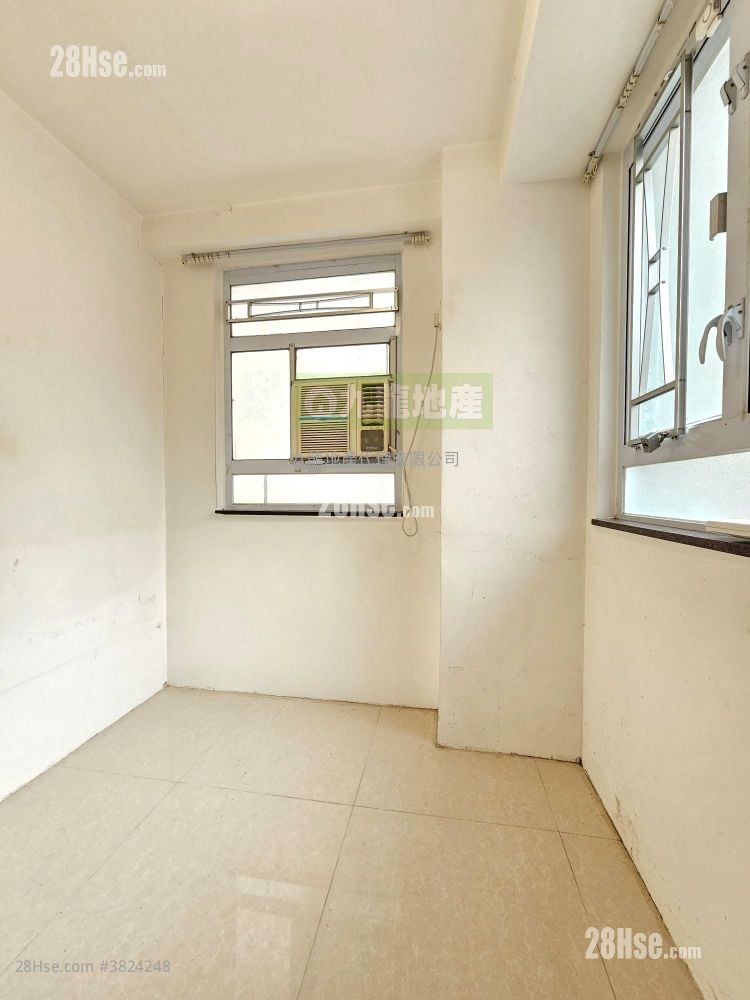 嘉安大楼 租盘 2 房 , 1 浴室 203 平方尺