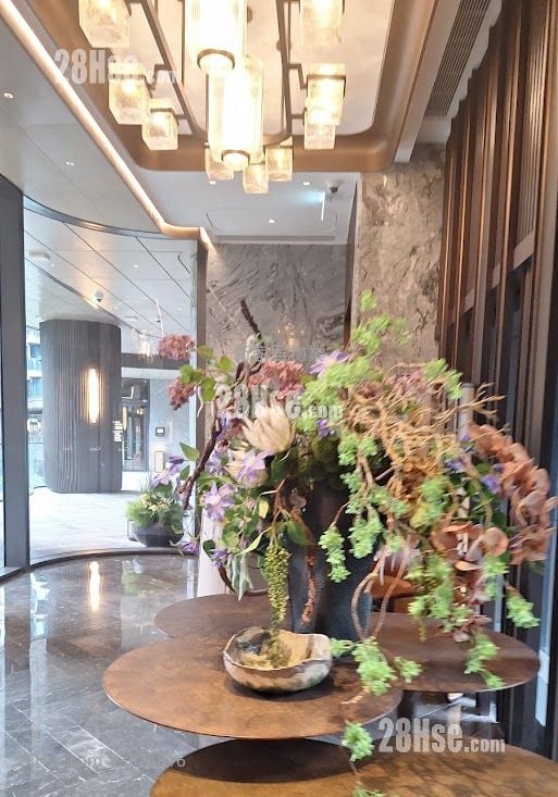 Luxury Apartment Sell 1,408 ft²