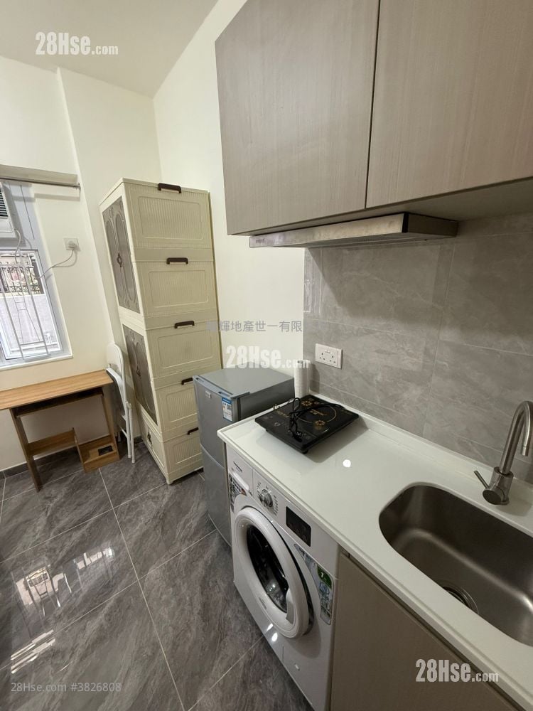 Golden Mansion Rental Studio , 1 Bathroom 180 ft²