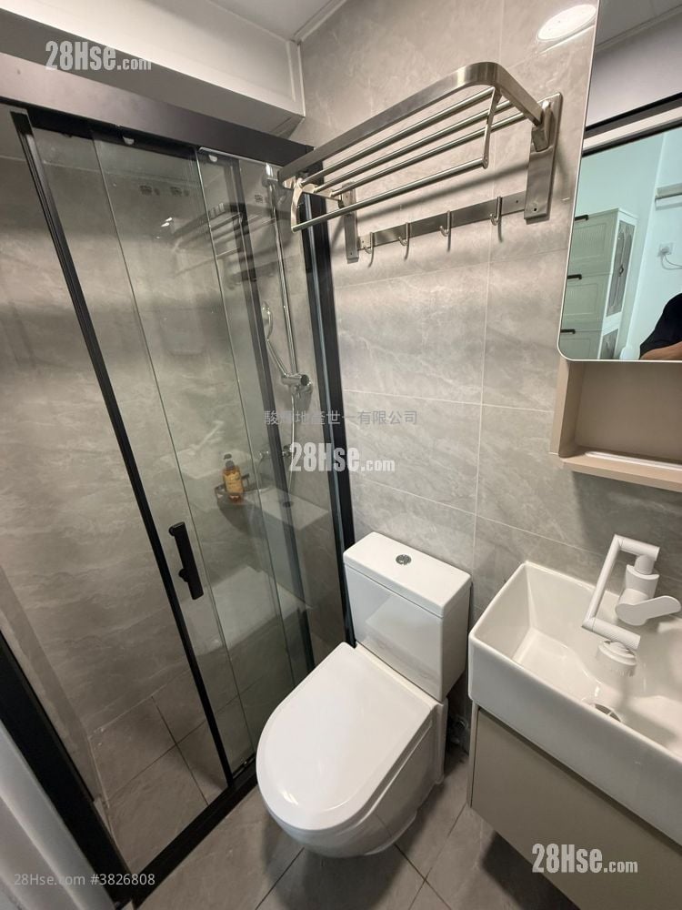 Golden Mansion Rental Studio , 1 Bathroom 180 ft²