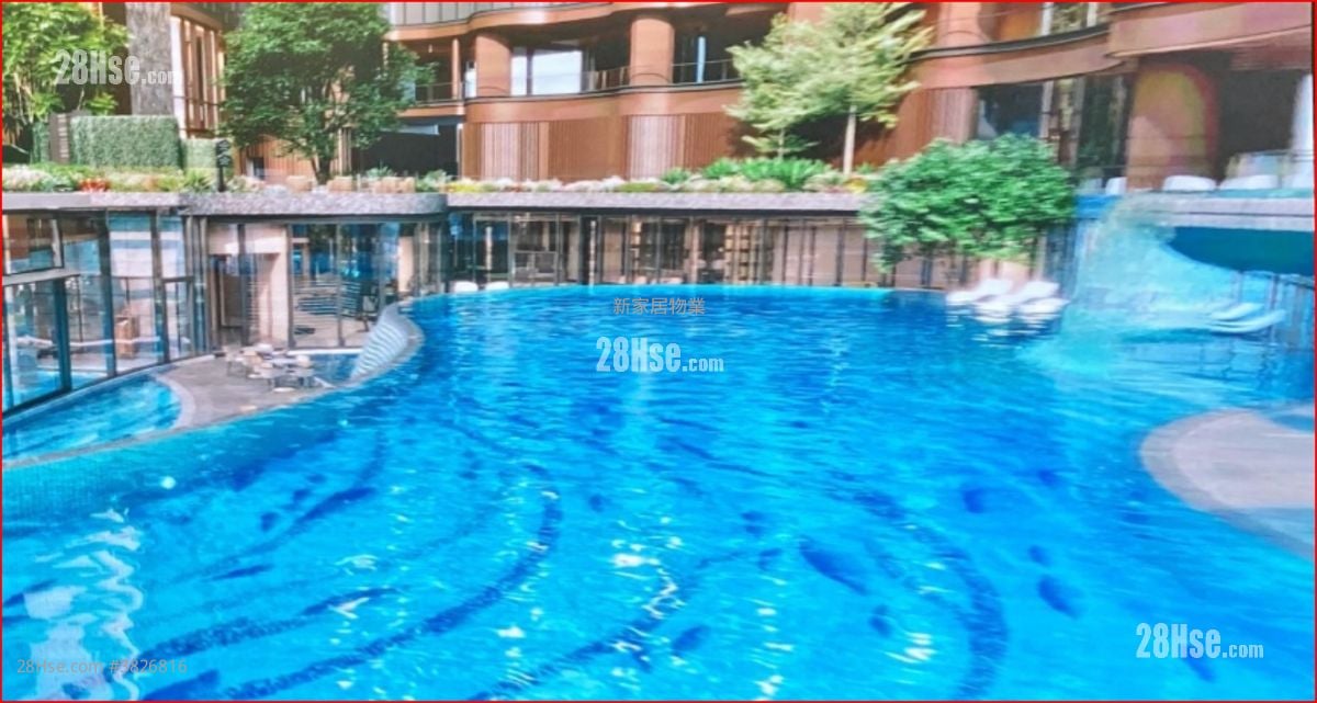 Luxury Apartment Sell 1,408 ft²