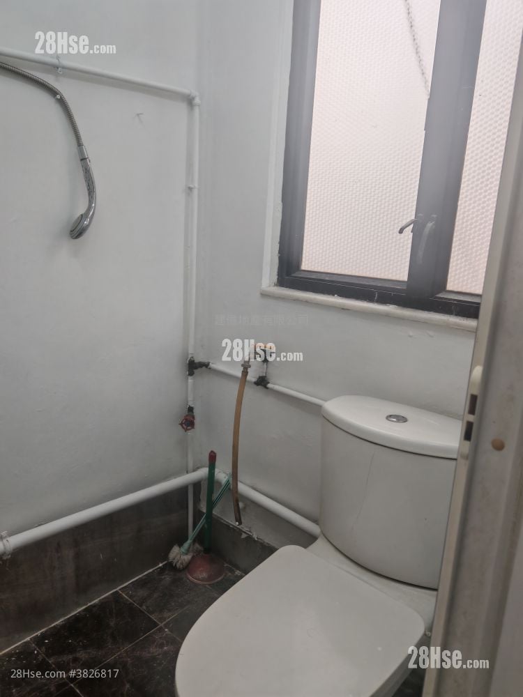 Co-Tack Industrial Building Rental Studio , 1 Toilet