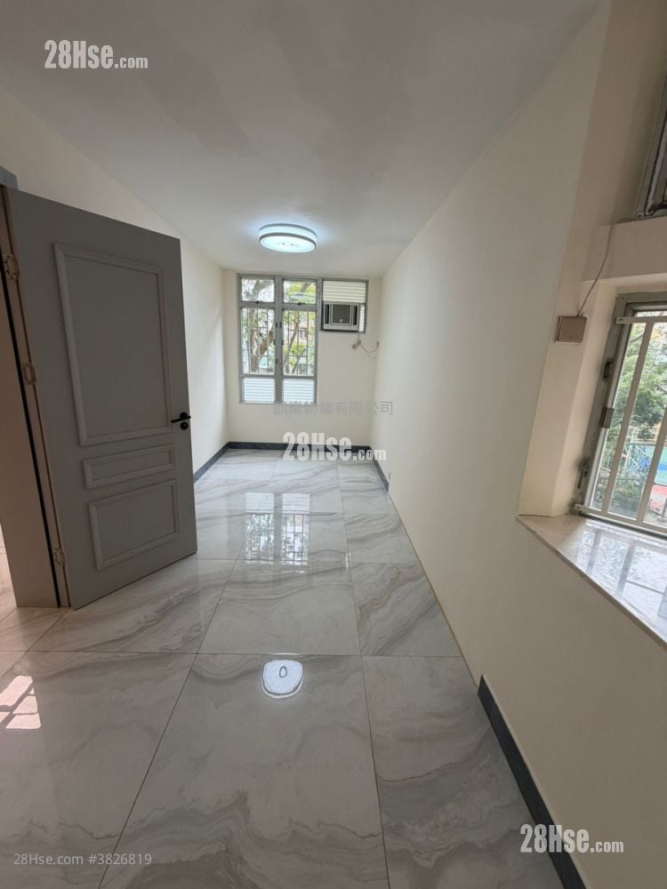 冠熹苑 售盤 3 房 , 1 浴室 601 平方呎