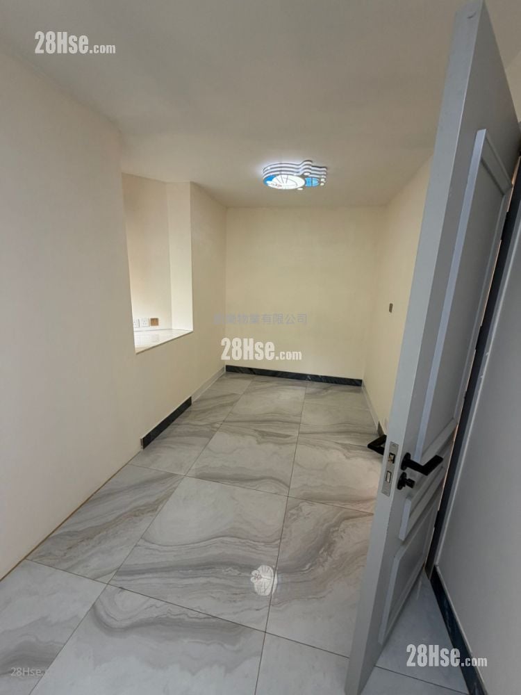 冠熹苑 售盤 3 房 , 1 浴室 601 平方呎