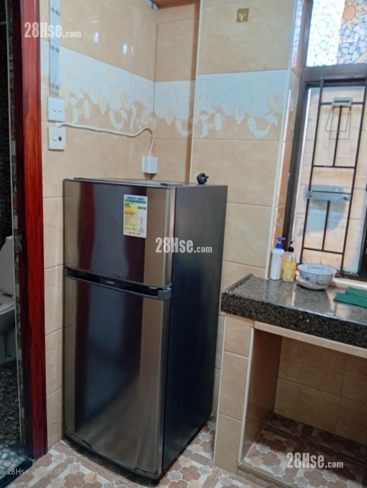 村屋 租盘 2 房 , 1 浴室 320 平方尺