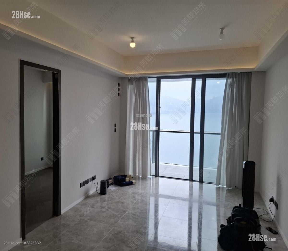 天泷 租盘 3 房 1,102 平方尺