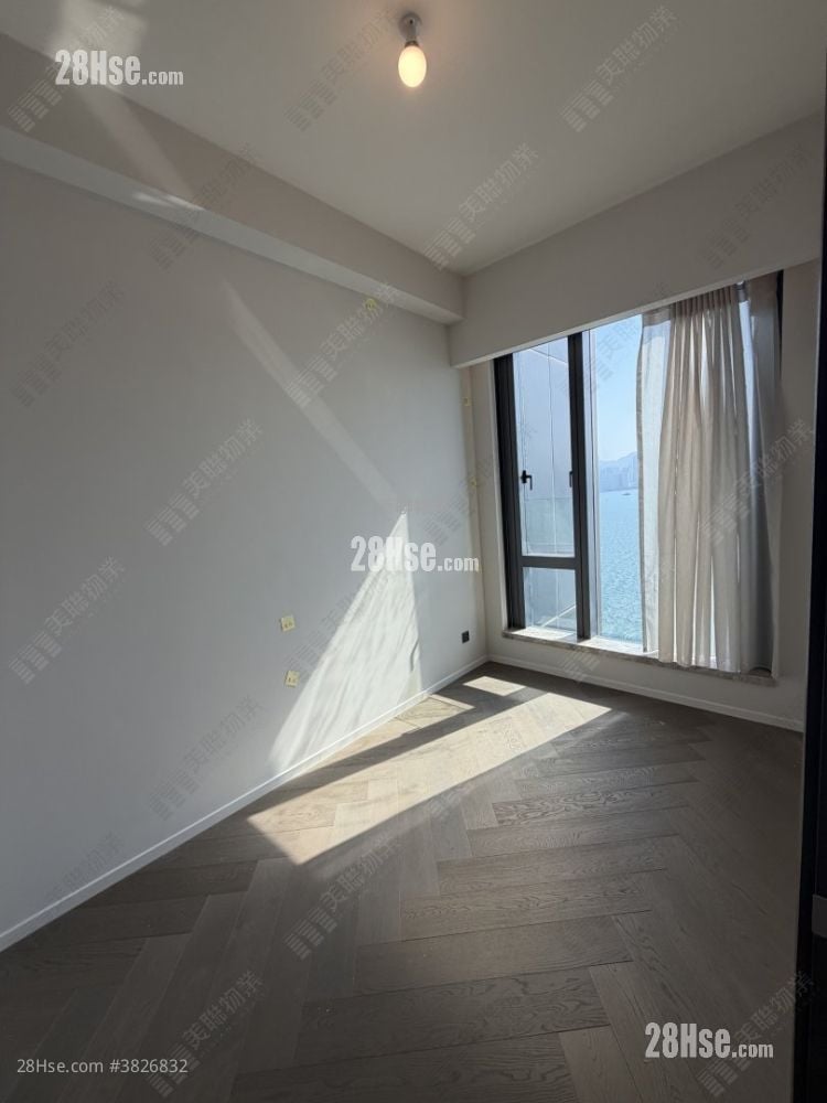 天泷 租盘 3 房 1,102 平方尺