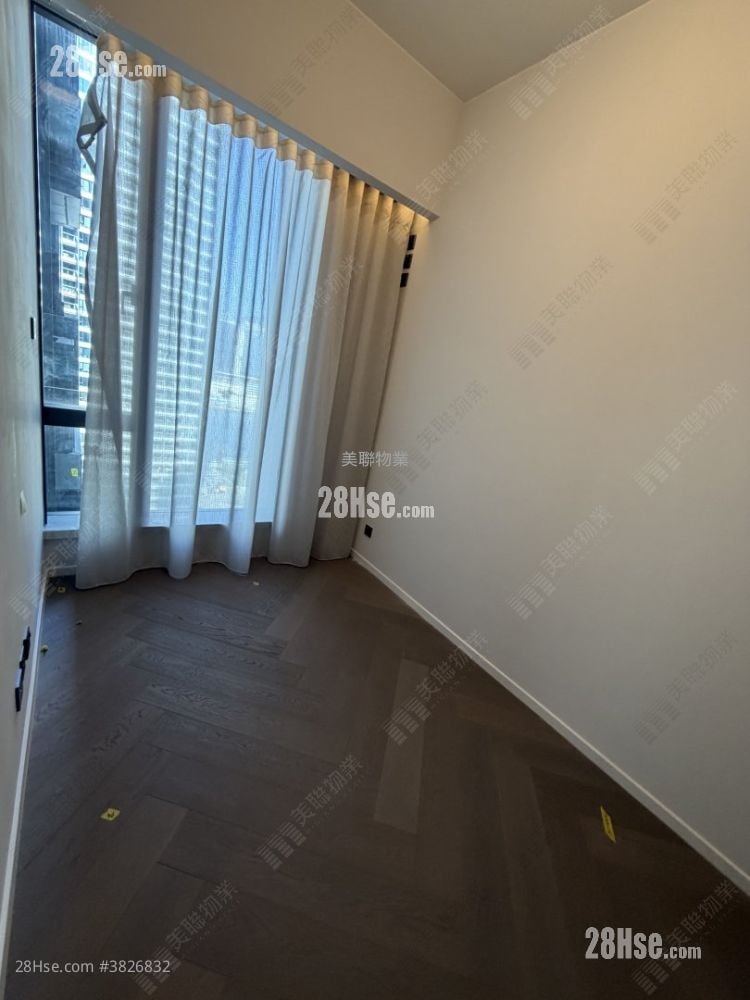 天泷 租盘 3 房 1,102 平方尺