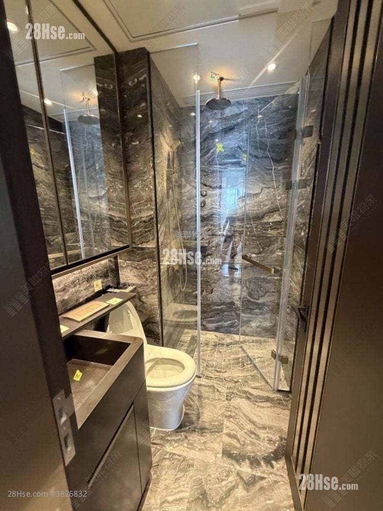 天泷 租盘 3 房 1,102 平方尺