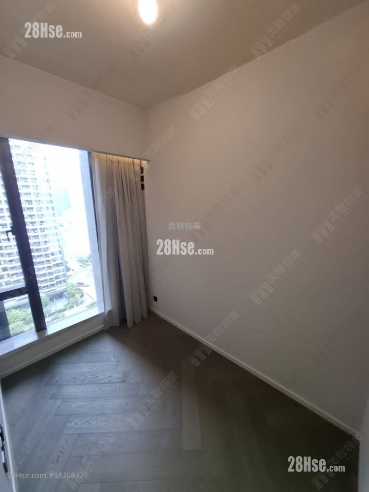 天泷 租盘 3 房 1,102 平方尺