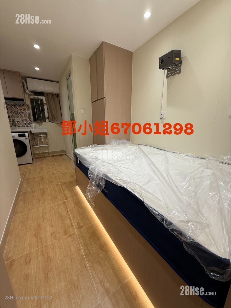 Man Ying Building Rental Studio , 1 Bathroom 150 ft²