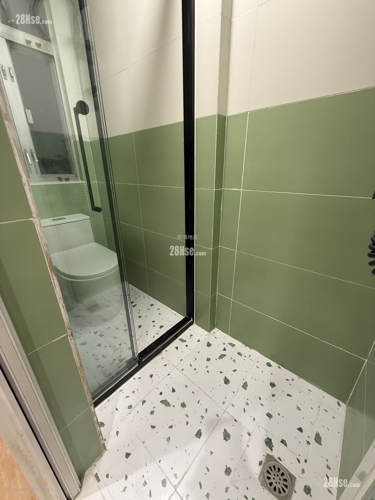 Man Ying Building Rental Studio , 1 Bathroom 150 ft²