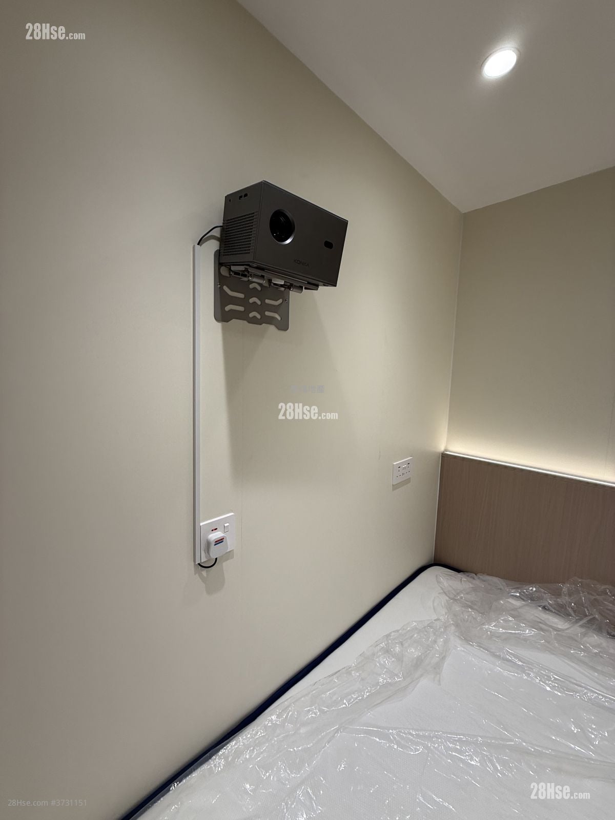 Man Ying Building Rental Studio , 1 Bathroom 150 ft²