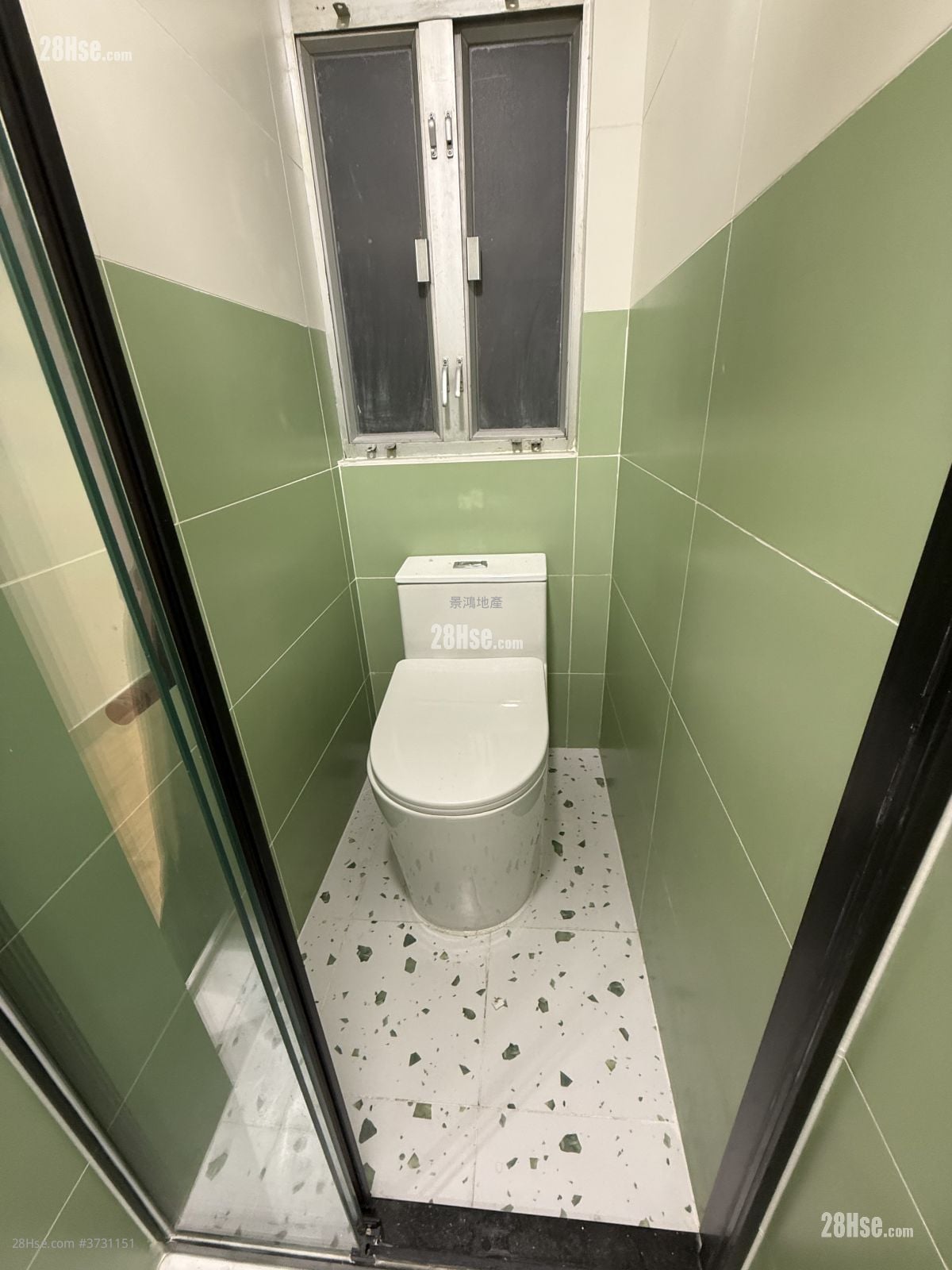 Man Ying Building Rental Studio , 1 Bathroom 150 ft²