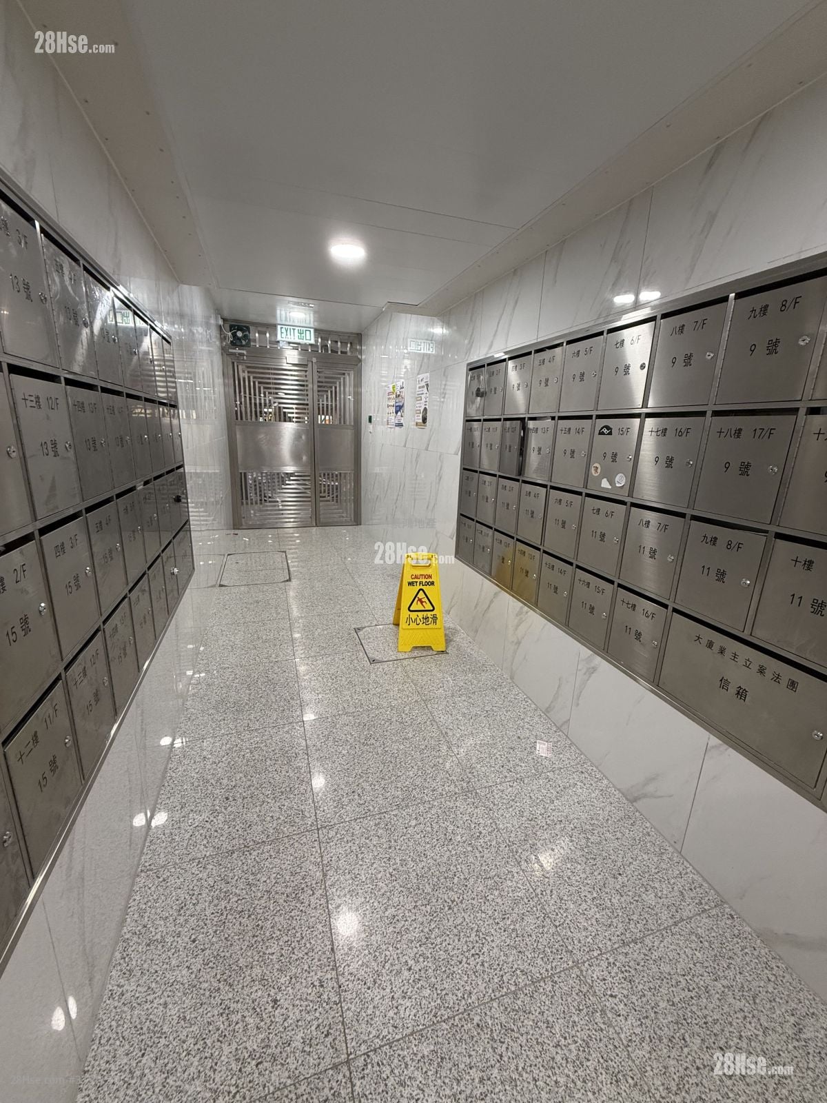 Man Ying Building Rental Studio , 1 Bathroom 150 ft²