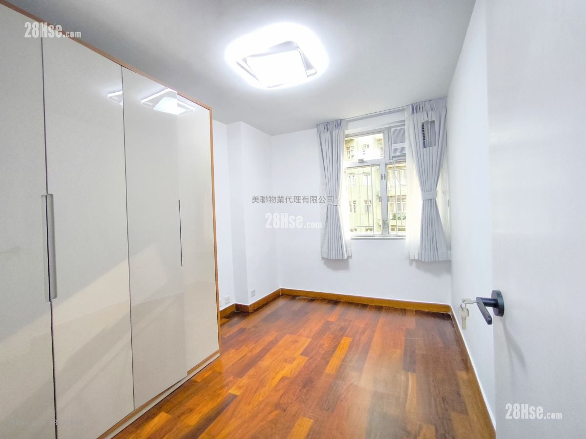 美孚新邨 售盘 2 房 , 1 浴室 556 平方尺