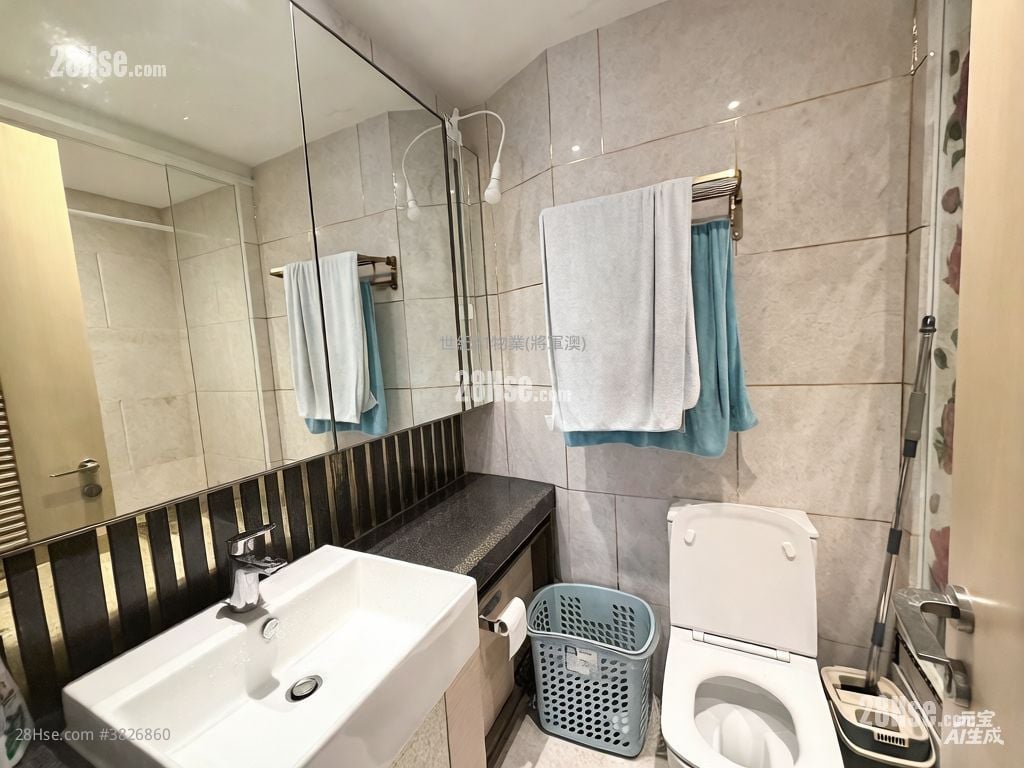 The Papillons Sell 2 Bedrooms 529 ft²