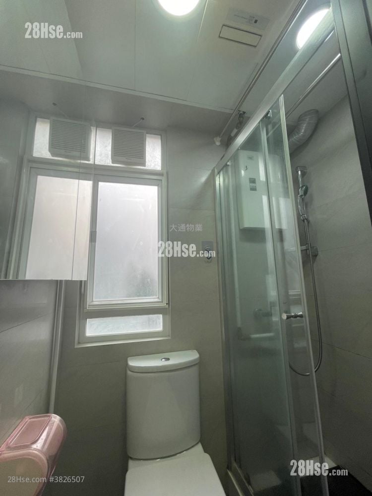 新成中心 租盤 1 房 , 1 浴室 293 平方呎