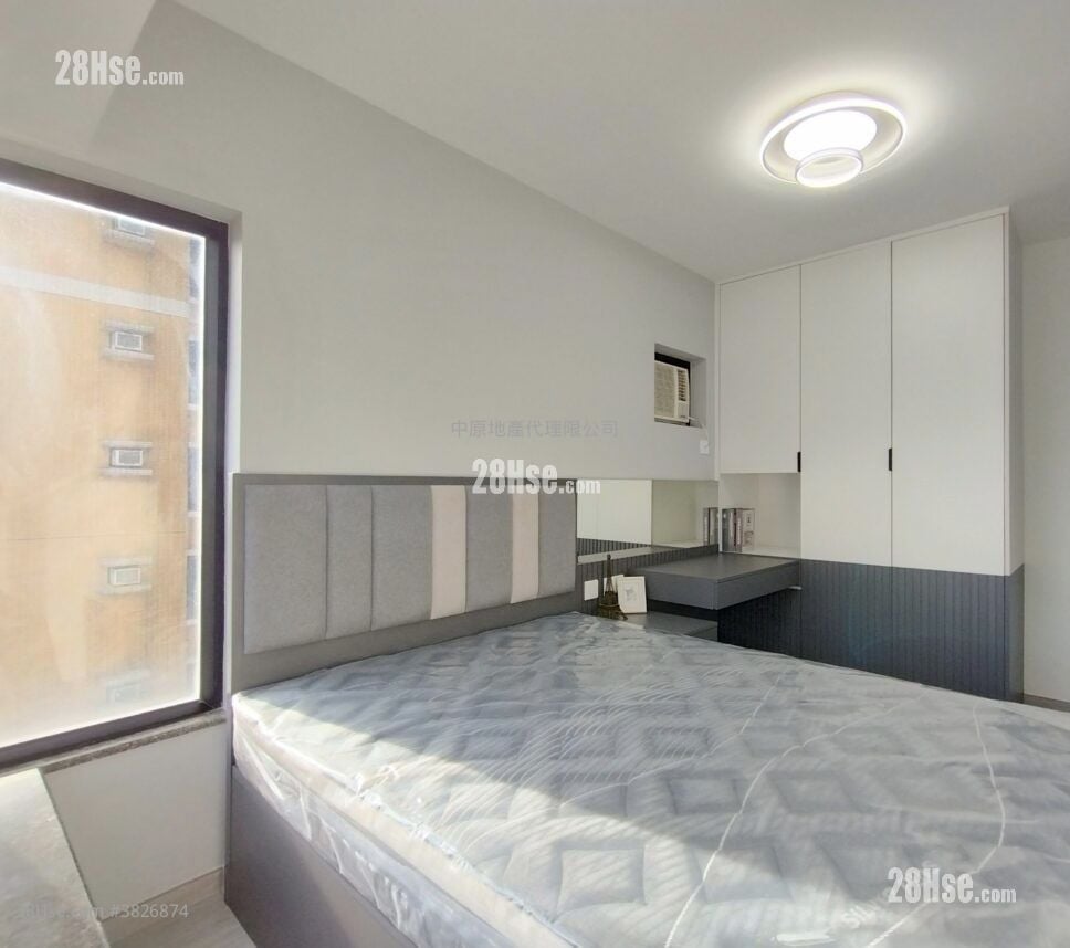 The Sherwood Sell 3 Bedrooms 568 ft²