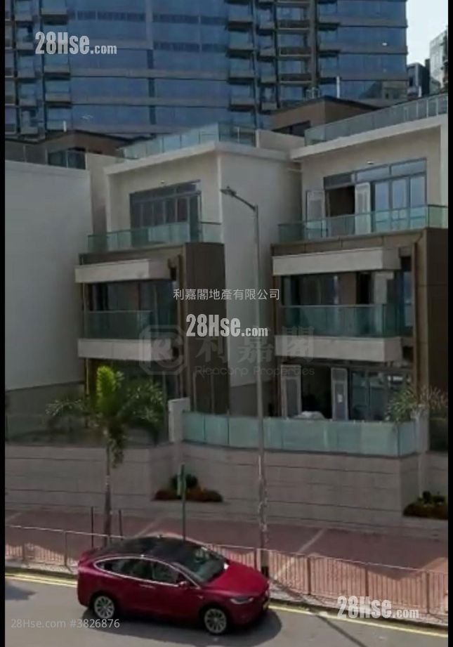 Mayfair By The Sea Sell 2 Bedrooms , 1 Bathroom 637 ft²