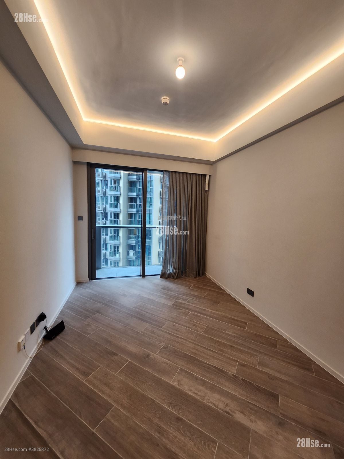 Henley Park Rental Studio , 1 Bathroom 250 ft²