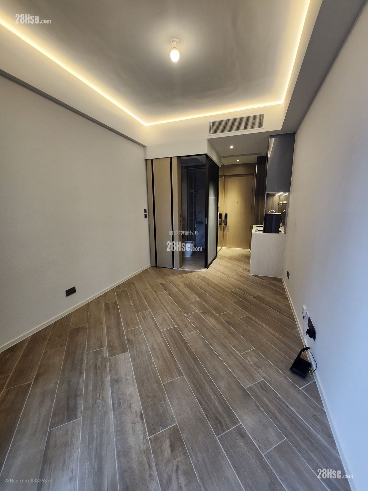 Henley Park Rental Studio , 1 Bathroom 250 ft²