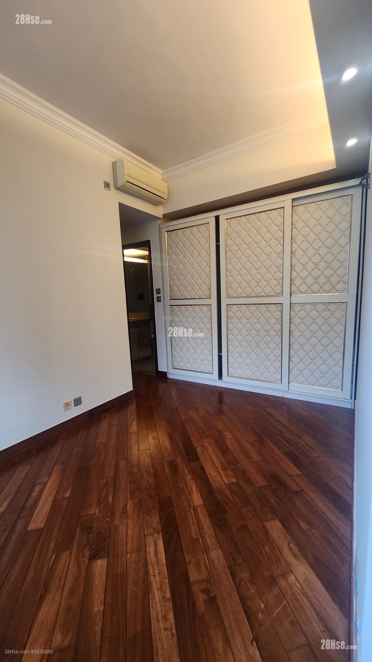 The Palazzo Rental 2 Bathrooms 913 ft²