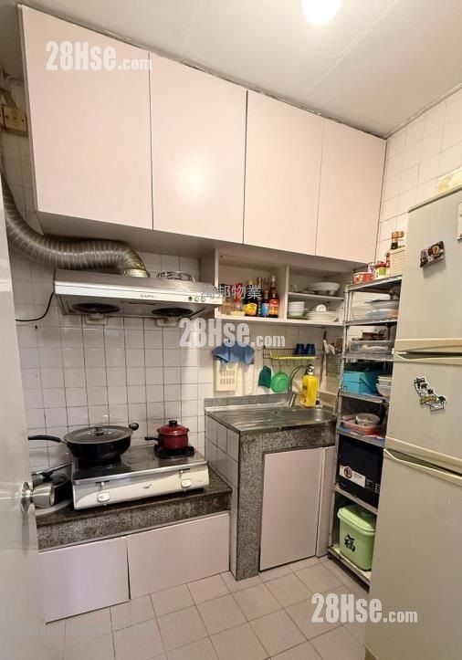 Fu Heng Estate Sell 2 Bedrooms , 1 Bathroom 443 ft²