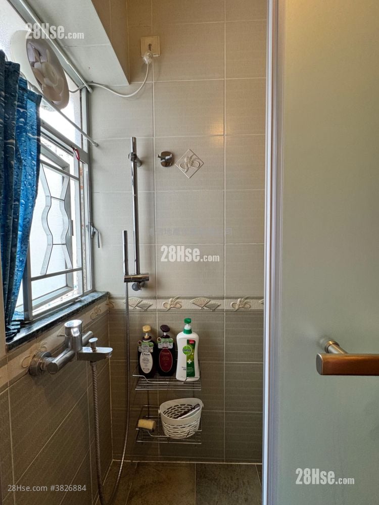 富欣花园 售盘 2 房 , 1 浴室 484 平方尺