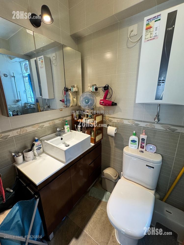 富欣花园 售盘 2 房 , 1 浴室 484 平方尺