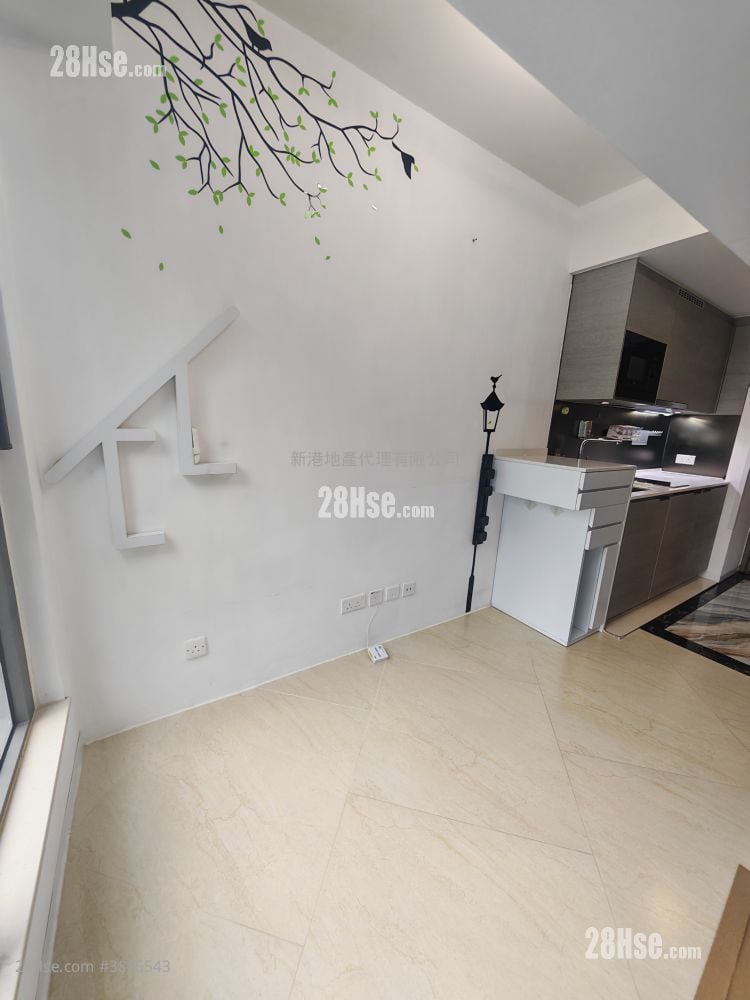 Upper East Sell 1 Bathroom 203 ft²