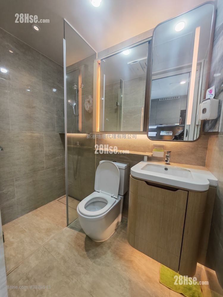 Upper East Sell 1 Bathroom 203 ft²