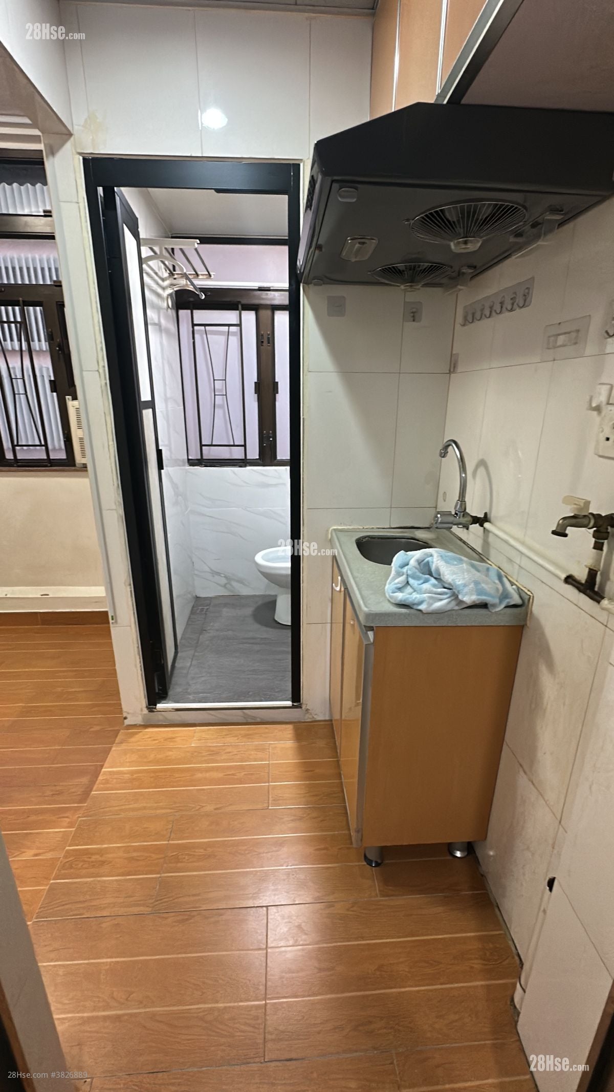 興業大樓 租盤 180 平方呎