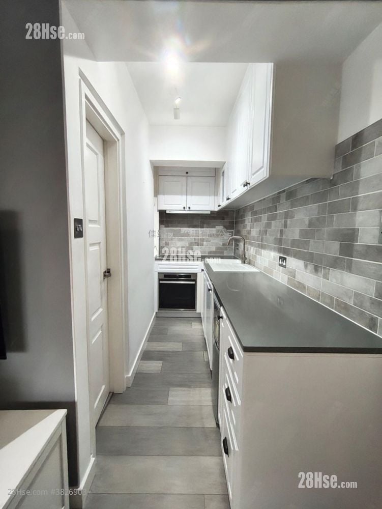 Axeford Villa Sell 2 Bedrooms , 1 Bathroom 344 ft²