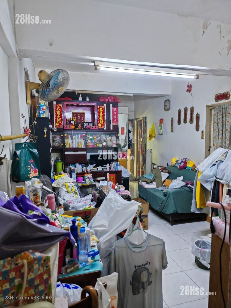 唐樓 售盤 4 房 , 1 浴室 591 平方呎