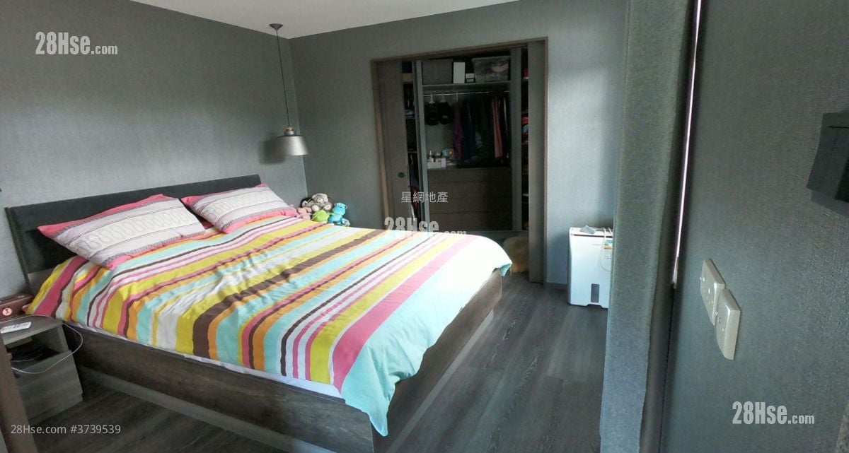 村屋 售盘 4 房 , 5+ 浴室 1,890 平方尺