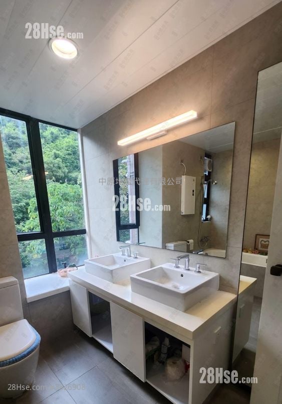 Forest Hill Sell 3 Bedrooms , 2 Bathrooms 934 ft²