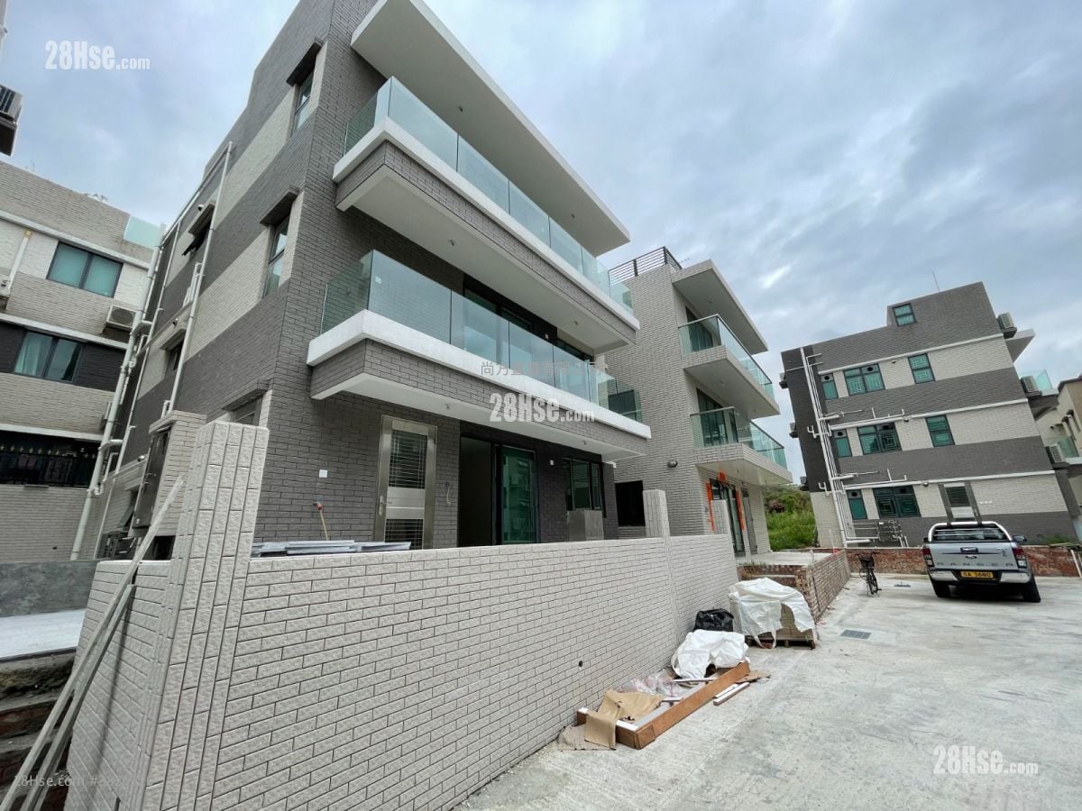 村屋 租盘 3 房 , 2 浴室 700 平方尺