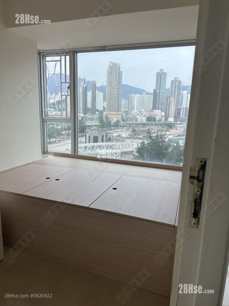 傲云峰 租盘 2 房 , 1 浴室 479 平方尺