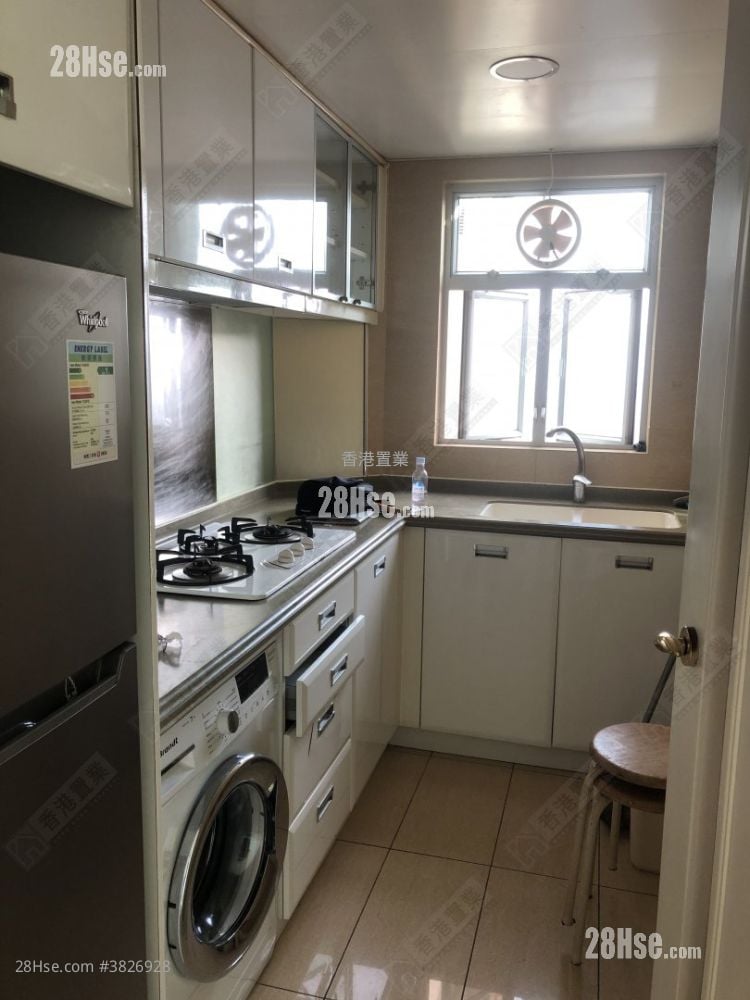 傲雲峰 售盤 2 房 , 1 浴室 539 平方呎